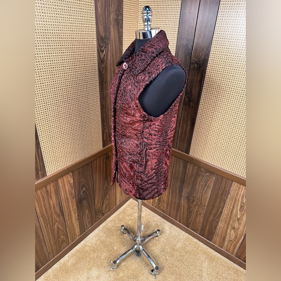 Vintage Robert Mann Furs Dyed Red Persian Lamb Fur Vest Jacket Coat Small - Picture 4 of 11